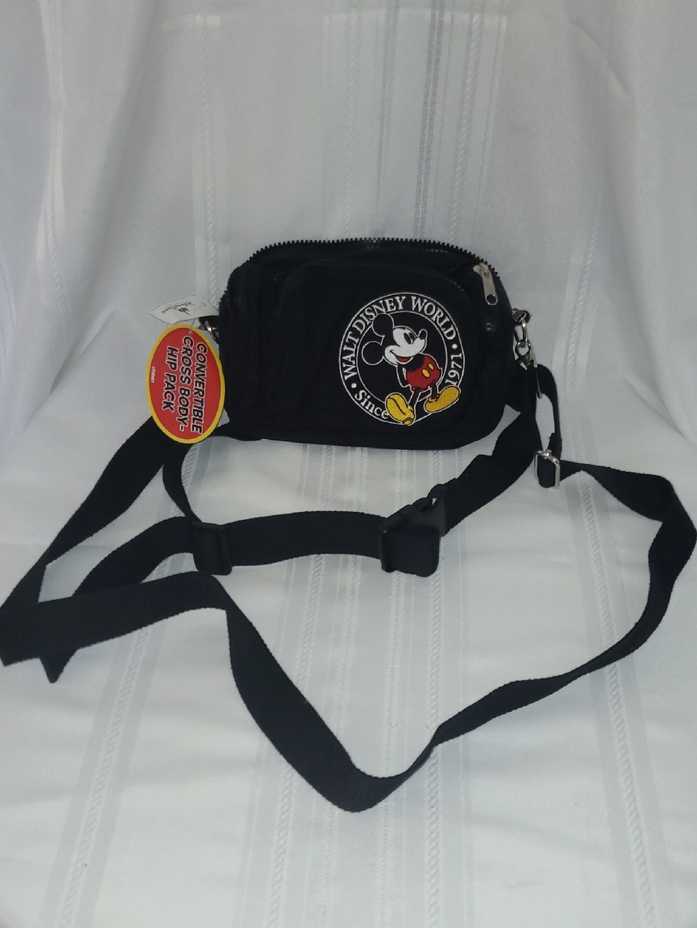 Walt Disney World Convertible Crossbody / Hip Pack - NWT